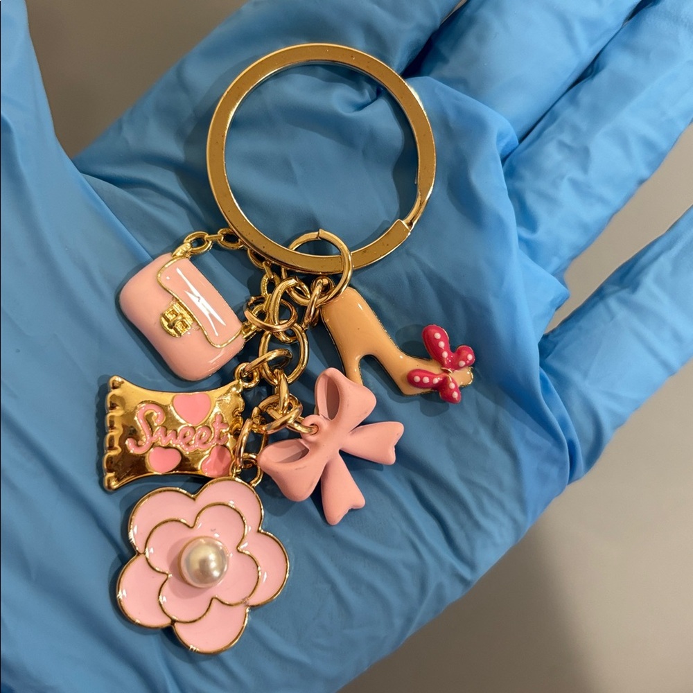 Pink Floral Charm Keychain - Picture 3 of 3